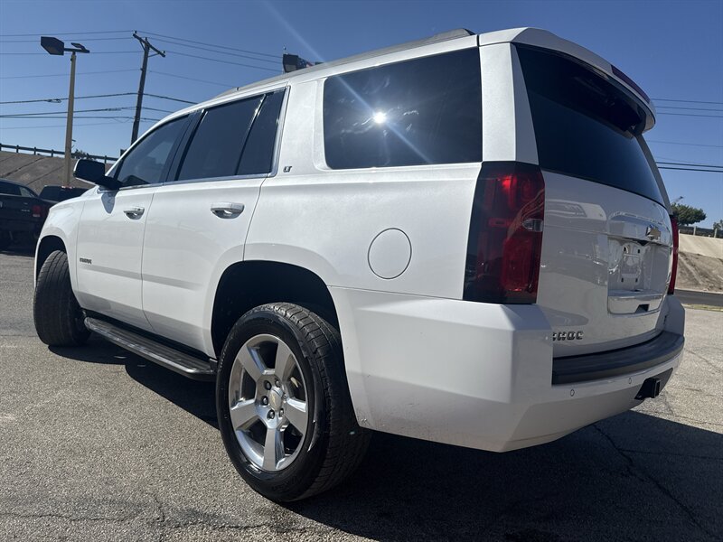 2019 Chevrolet Tahoe LT - Photo 8 - Arlington, TX 76011