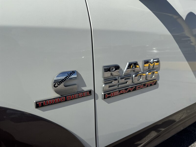 2018 RAM 2500 Laramie - Photo 12 - Arlington, TX 76011