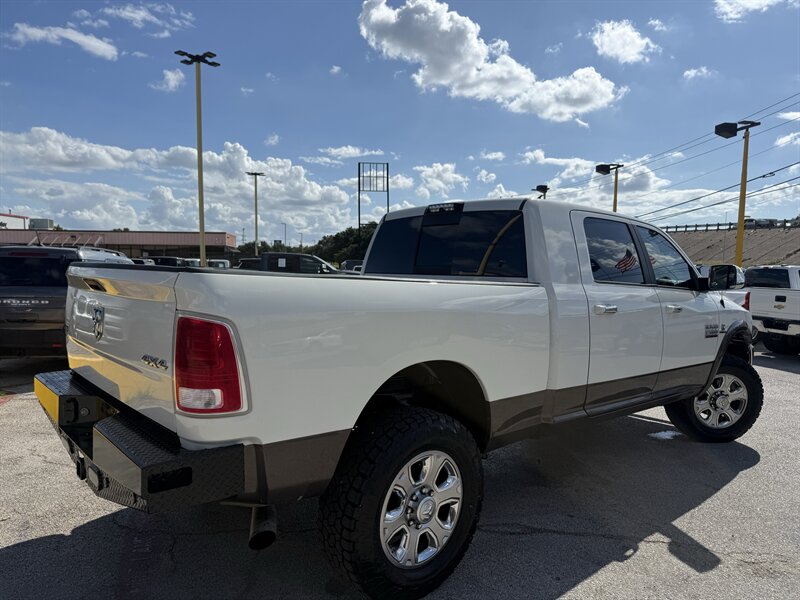 2018 RAM 2500 Laramie - Photo 5 - Arlington, TX 76011