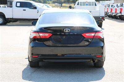 2018 Toyota Camry SE   - Photo 8 - Arlington, TX 76011