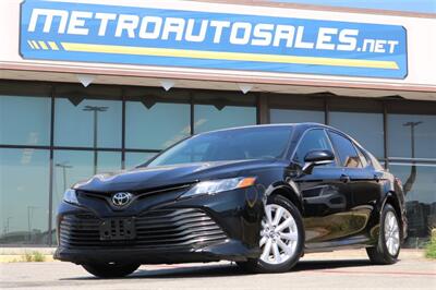 2018 Toyota Camry SE   - Photo 1 - Arlington, TX 76011