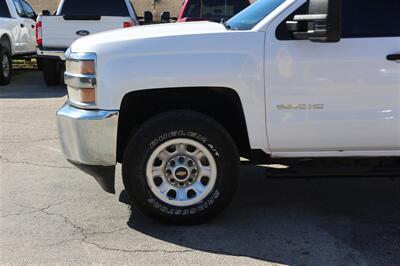 2018 Chevrolet Silverado 2500 Work Truck   - Photo 14 - Arlington, TX 76011