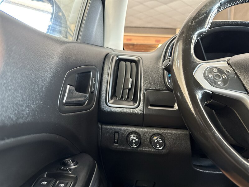 2016 Chevrolet Colorado LT   - Photo 21 - Arlington, TX 76011