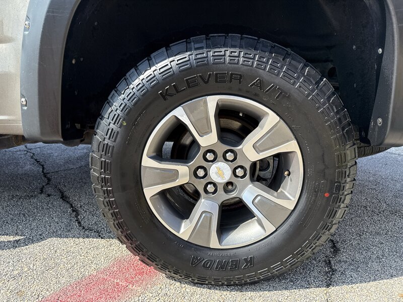 2016 Chevrolet Colorado LT   - Photo 10 - Arlington, TX 76011