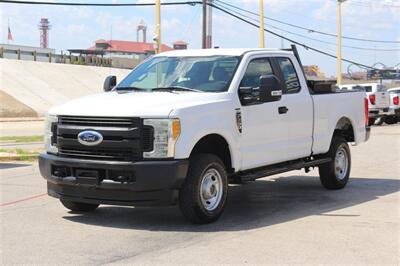 2017 Ford F-250 XL   - Photo 5 - Arlington, TX 76011