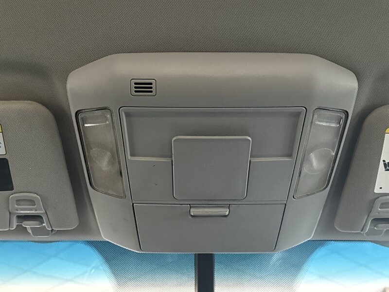 2017 Toyota Tundra SR5   - Photo 32 - Arlington, TX 76011