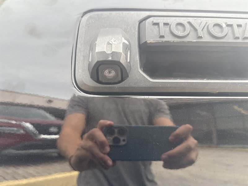 2017 Toyota Tundra SR5   - Photo 12 - Arlington, TX 76011