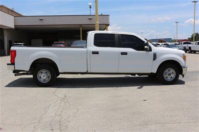 2017 Ford F-250 XL   - Photo 10 - Arlington, TX 76011