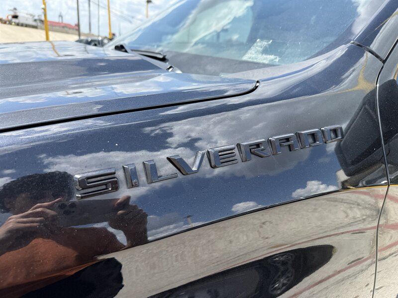 2022 Chevrolet Silverado 1500 Limited Custom - Photo 11 - Arlington, TX 76011