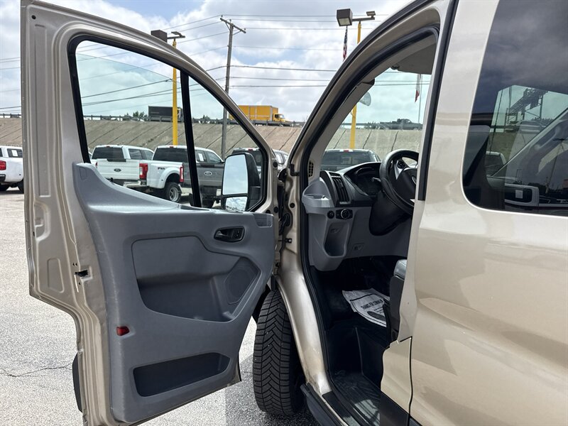 2015 Ford Transit 350 XL - Photo 13 - Arlington, TX 76011
