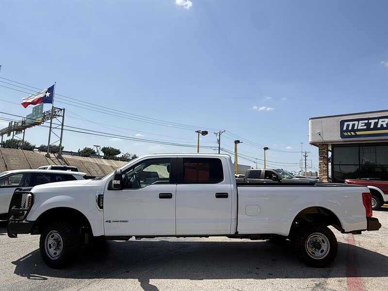 2019 Ford F-350 Super Duty XL - Photo 9 - Arlington, TX 76011