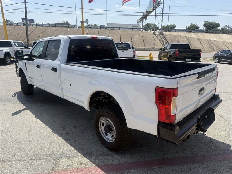 2019 Ford F-350 Super Duty XL - Photo 8 - Arlington, TX 76011