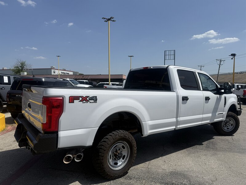 2019 Ford F-350 Super Duty XL - Photo 5 - Arlington, TX 76011