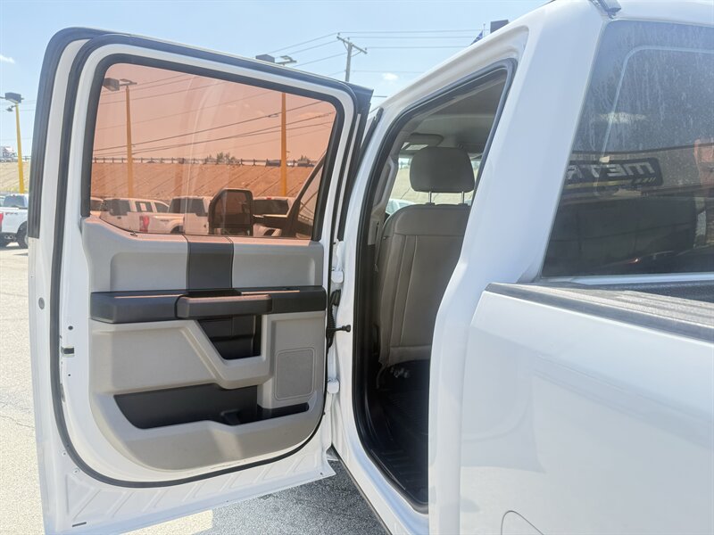2019 Ford F-350 Super Duty XL - Photo 16 - Arlington, TX 76011