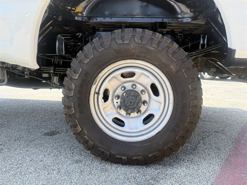 2019 Ford F-350 Super Duty XL - Photo 11 - Arlington, TX 76011