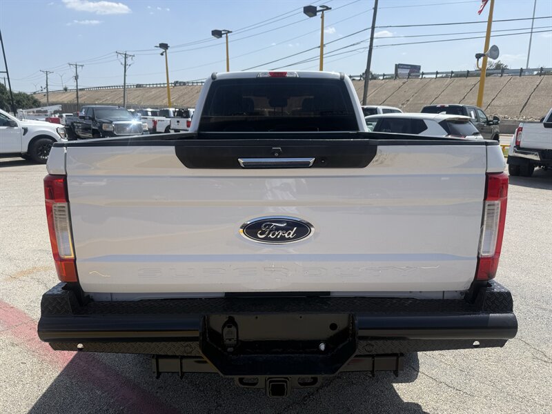 2019 Ford F-350 Super Duty XL - Photo 6 - Arlington, TX 76011