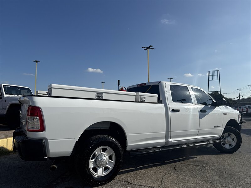2022 RAM 2500 Tradesman   - Photo 5 - Arlington, TX 76011