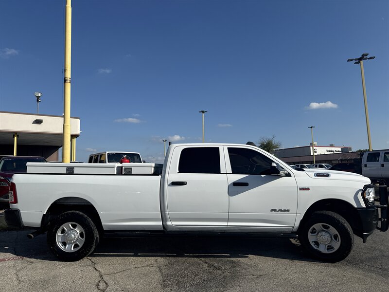 2022 RAM 2500 Tradesman   - Photo 4 - Arlington, TX 76011