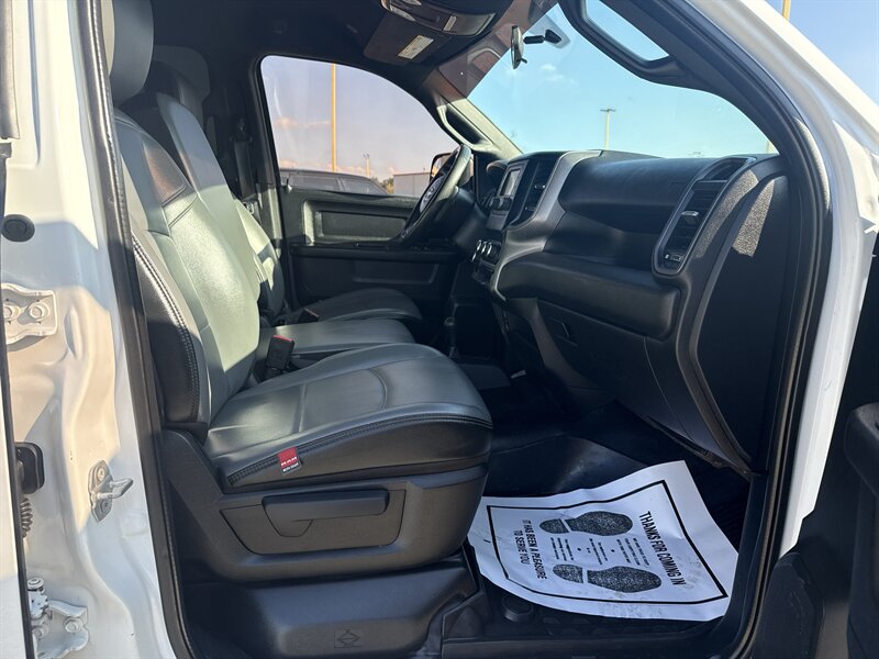 2022 RAM 2500 Tradesman   - Photo 20 - Arlington, TX 76011