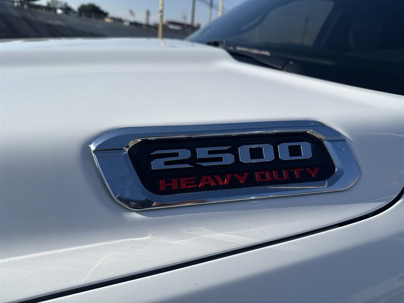 2022 RAM 2500 Tradesman   - Photo 12 - Arlington, TX 76011