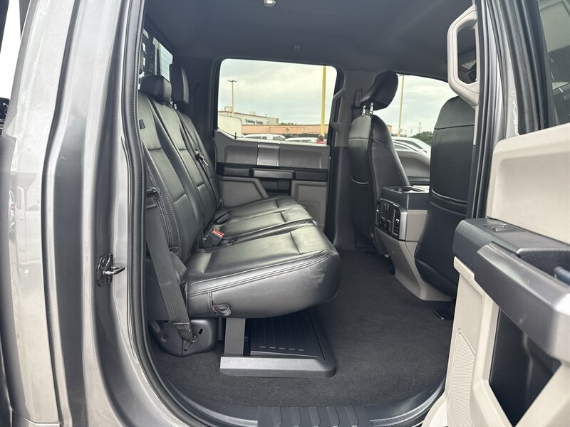 2022 Ford F-250 XLT - Photo 22 - Arlington, TX 76011