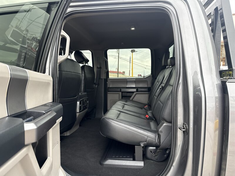 2022 Ford F-250 XLT - Photo 18 - Arlington, TX 76011