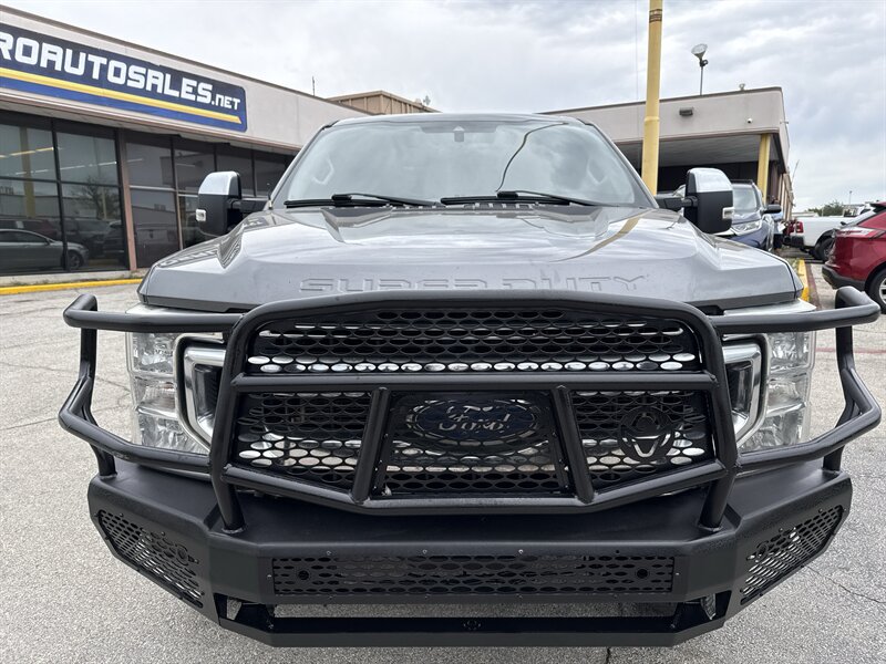 2022 Ford F-250 XLT - Photo 2 - Arlington, TX 76011