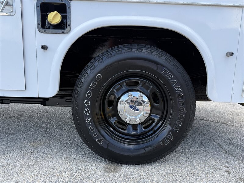 2015 Ford F-250 Super Duty XL - Photo 11 - Arlington, TX 76011