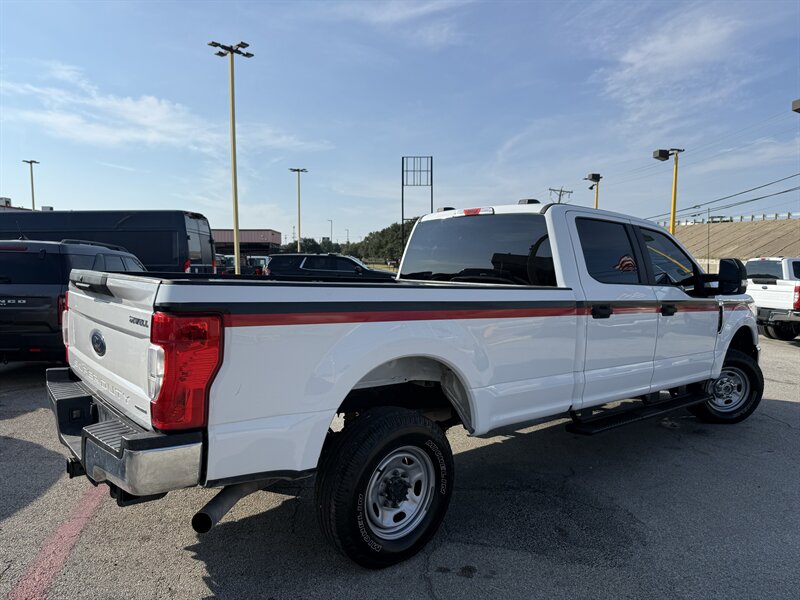 2022 Ford F-250 XL - Photo 5 - Arlington, TX 76011