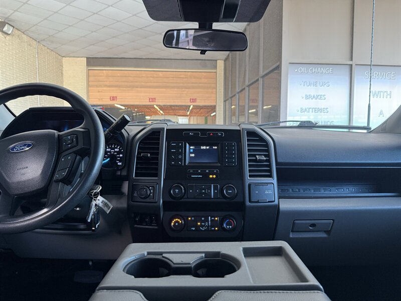 2022 Ford F-250 XL - Photo 24 - Arlington, TX 76011
