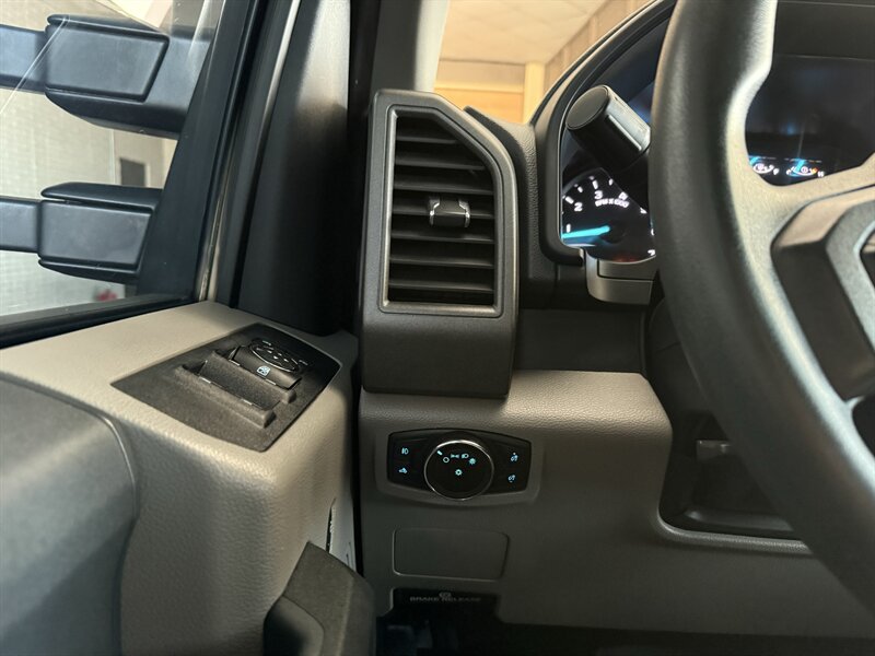 2022 Ford F-250 XL - Photo 21 - Arlington, TX 76011