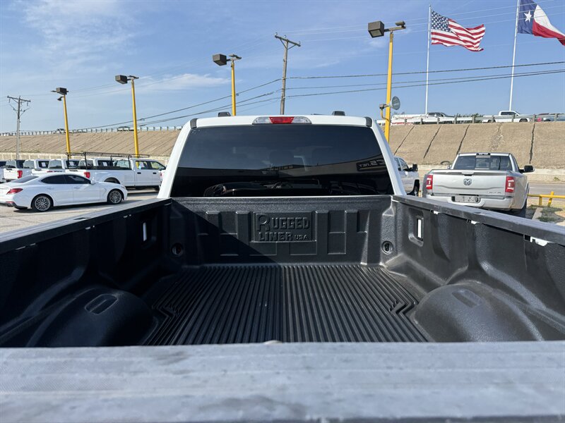 2022 Ford F-250 XL - Photo 7 - Arlington, TX 76011
