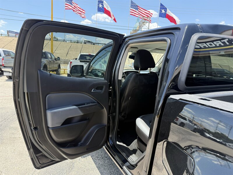 2017 Chevrolet Colorado Z71 - Photo 14 - Arlington, TX 76011