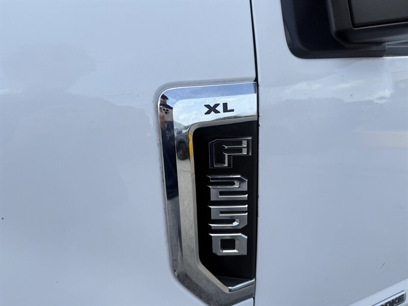 2017 Ford F-250 Super Duty XL - Photo 12 - Arlington, TX 76011