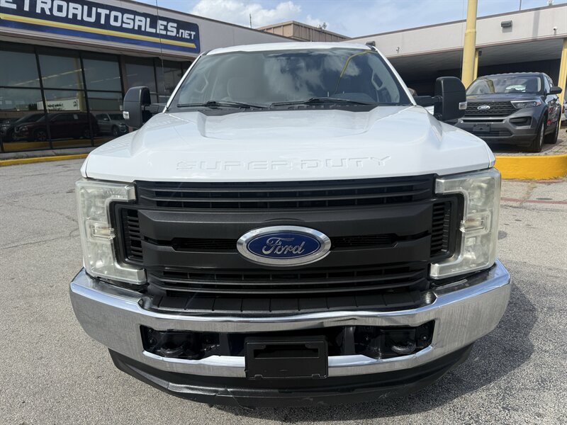 2017 Ford F-250 Super Duty XL - Photo 2 - Arlington, TX 76011
