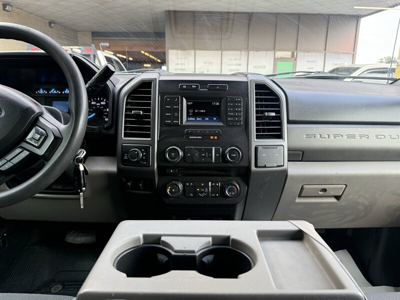 2017 Ford F-250 Super Duty XL - Photo 25 - Arlington, TX 76011