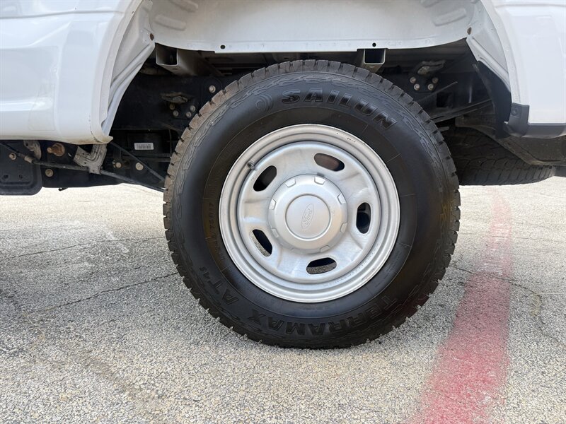 2017 Ford F-250 Super Duty XL - Photo 10 - Arlington, TX 76011