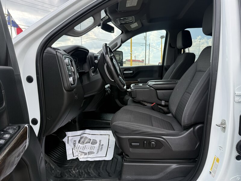 2022 GMC Sierra 2500HD SLE - Photo 14 - Arlington, TX 76011