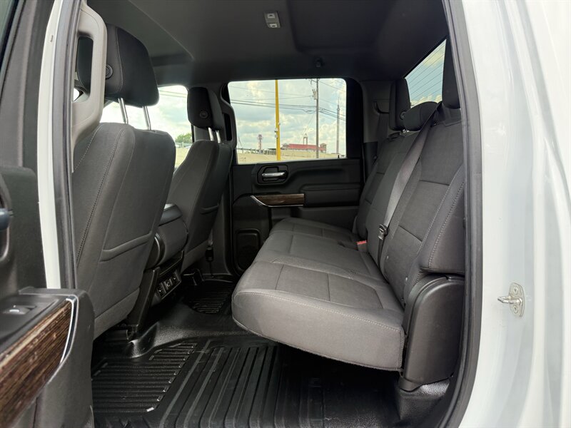 2022 GMC Sierra 2500HD SLE - Photo 16 - Arlington, TX 76011