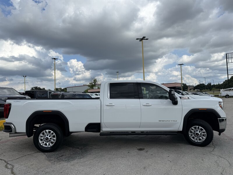 2022 GMC Sierra 2500HD SLE - Photo 4 - Arlington, TX 76011