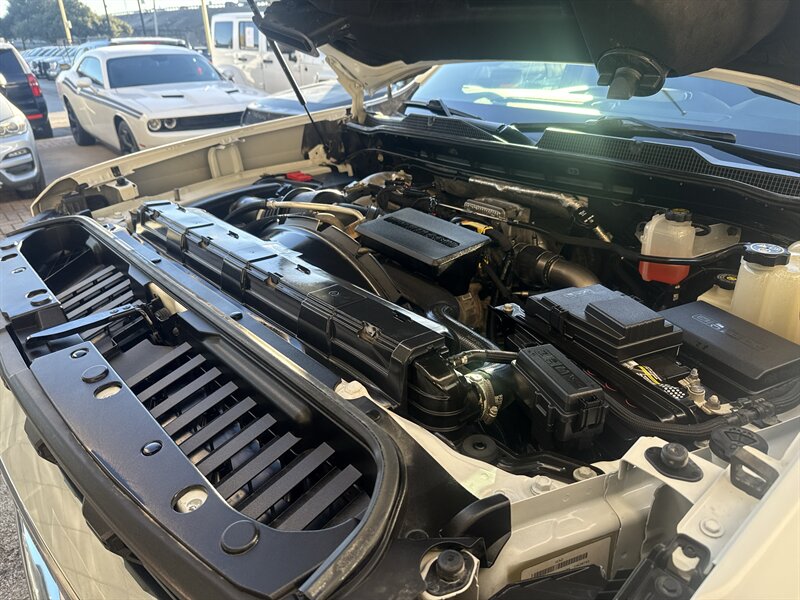 2021 Chevrolet Silverado 2500 LT - Photo 33 - Arlington, TX 76011