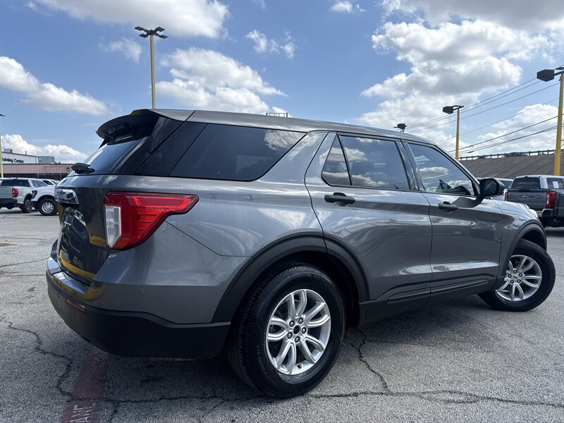 2021 Ford Explorer - Photo 5 - Arlington, TX 76011