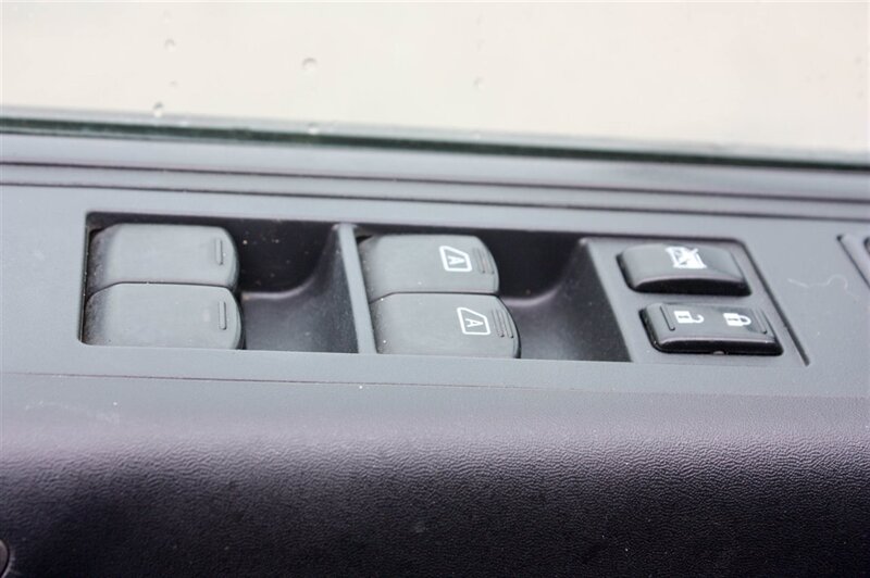 2013 Nissan Titan SV - Photo 12 - Arlington, TX 76011