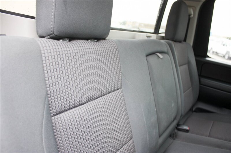 2013 Nissan Titan SV - Photo 20 - Arlington, TX 76011