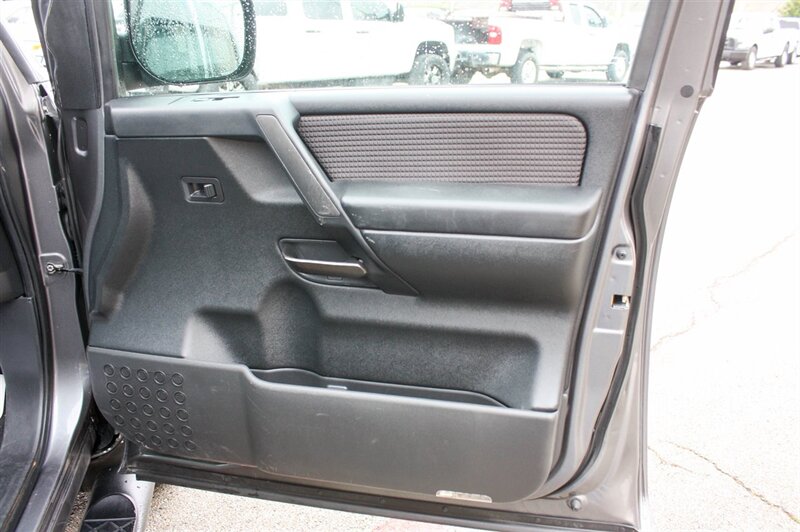 2013 Nissan Titan SV - Photo 27 - Arlington, TX 76011