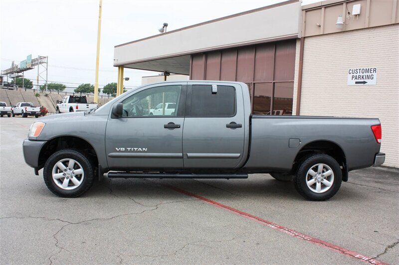 2013 Nissan Titan SV - Photo 8 - Arlington, TX 76011