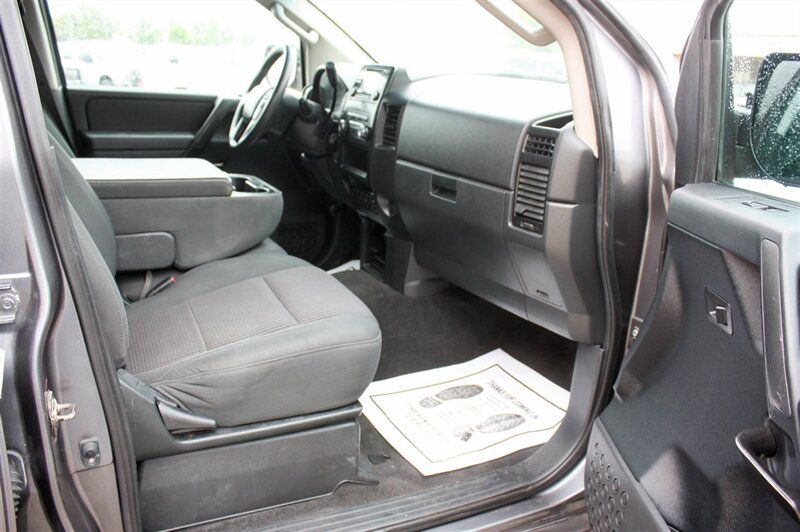 2013 Nissan Titan SV - Photo 26 - Arlington, TX 76011