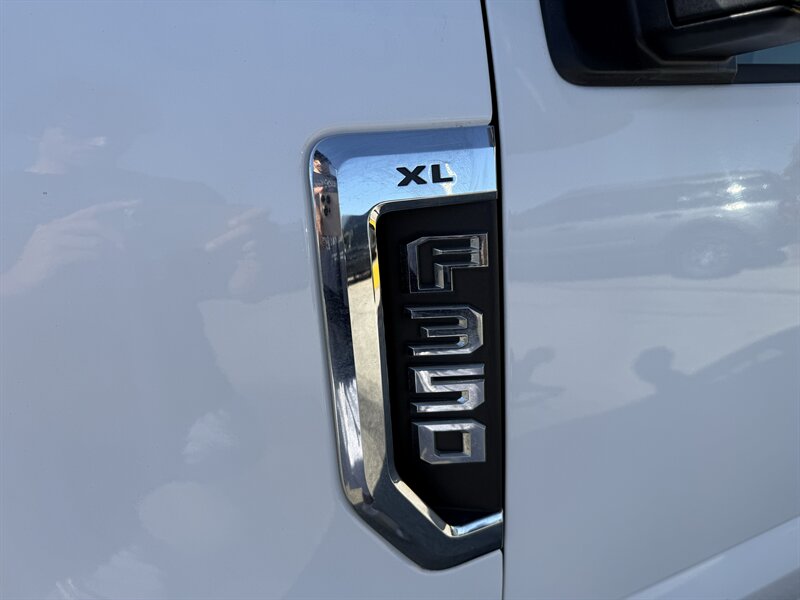 2021 Ford F-350 Super Duty XL - Photo 11 - Arlington, TX 76011