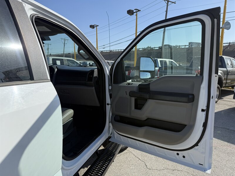 2021 Ford F-350 Super Duty XL - Photo 16 - Arlington, TX 76011