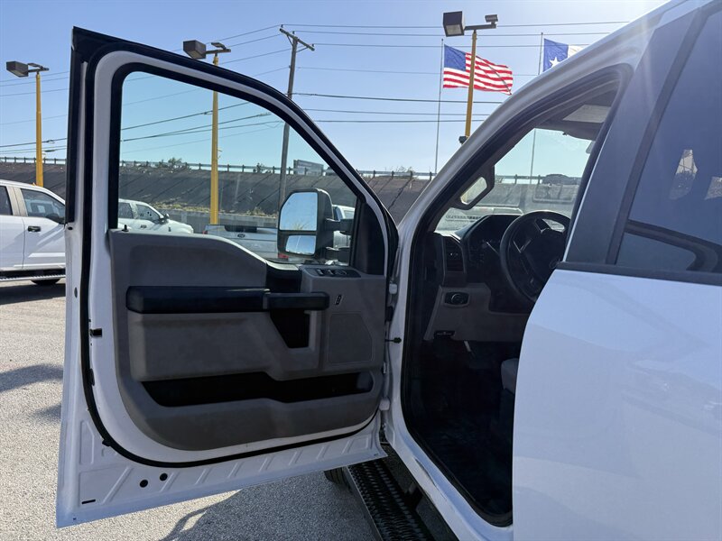 2021 Ford F-350 Super Duty XL - Photo 12 - Arlington, TX 76011
